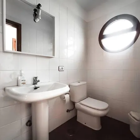 Duplex In Quiet Zone, Next To Sea, Fast Wifi アパート エル・メダノ