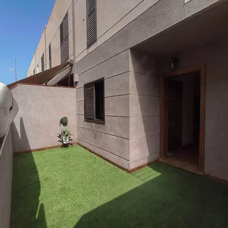 Appartement Duplex In Quiet Zone, Next To Sea, Fast Wifi